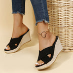 Carla – Sandalias de cuña con ajuste relajado